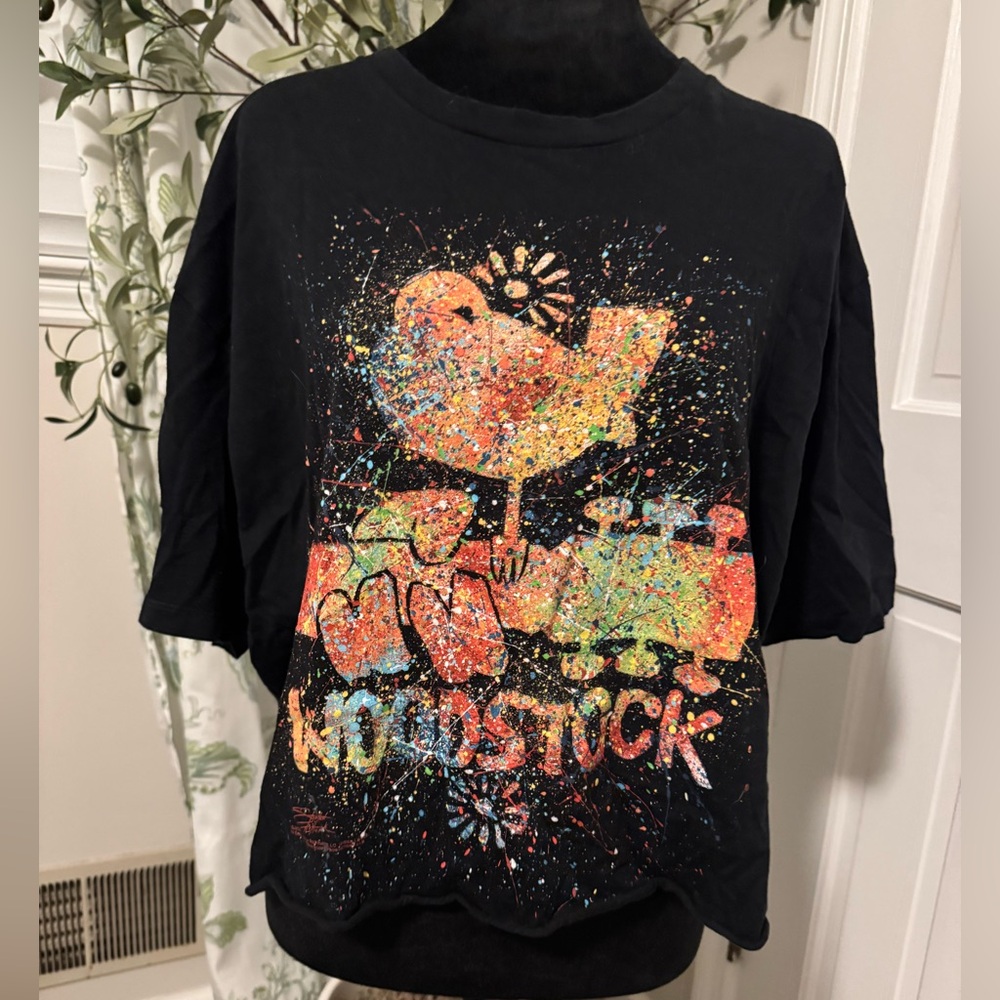 Black Woodstock Cropped Over Size T Shirt
